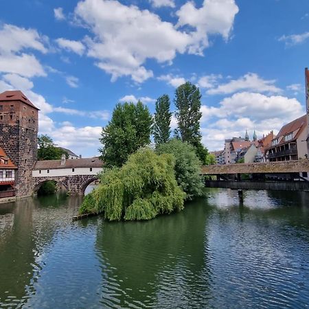 Altbau Charme In Der Nuernberger Innenstadt Bagian luar foto